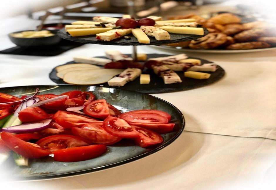Oereg Miskolcz Hotel מראה חיצוני תמונה